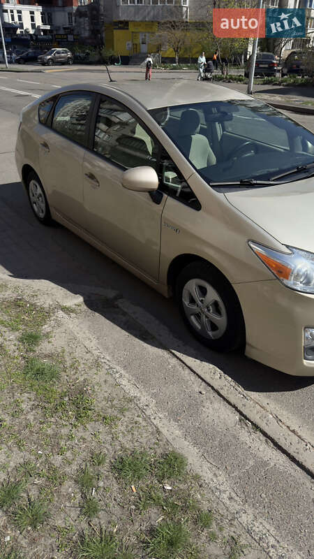 Хетчбек Toyota Prius 2011 в Києві