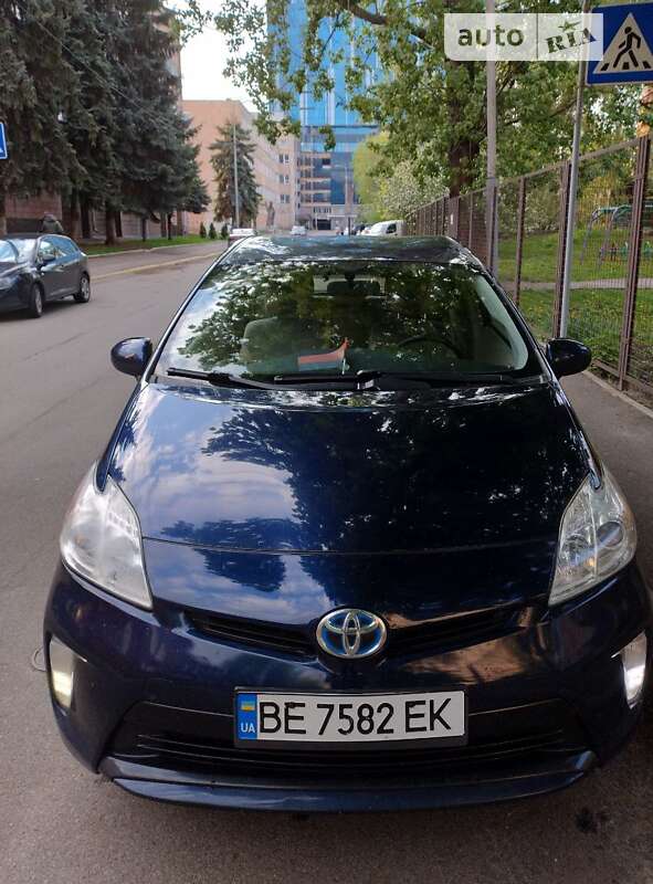 Хетчбек Toyota Prius 2012 в Києві