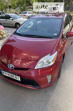 Хэтчбек Toyota Prius 2015 в Киеве