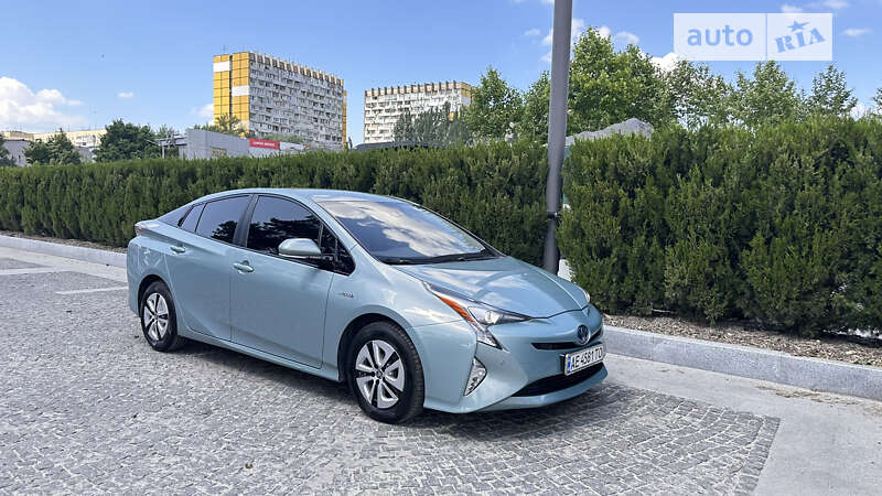 Хетчбек Toyota Prius 2018 в Петропавлівці