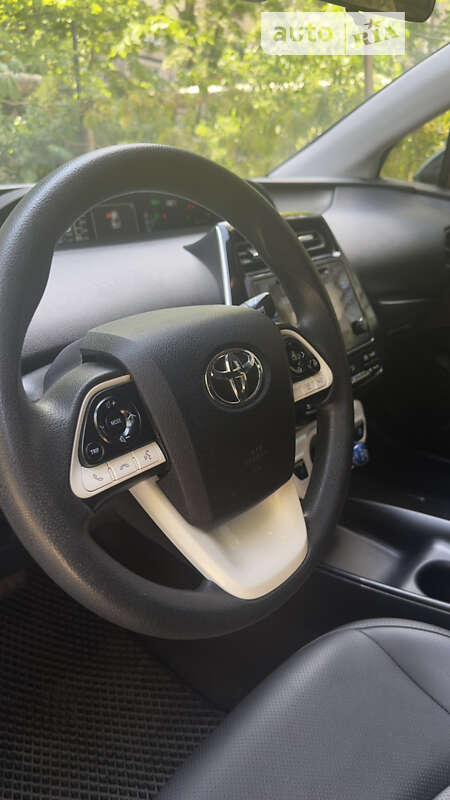 Хетчбек Toyota Prius 2018 в Петропавлівці