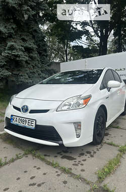 Хэтчбек Toyota Prius 2014 в Киеве