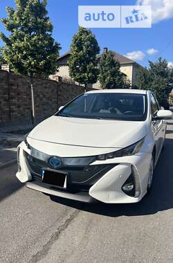 Хэтчбек Toyota Prius 2019 в Днепре