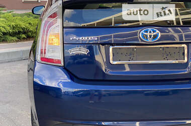 Хэтчбек Toyota Prius 2014 в Умани