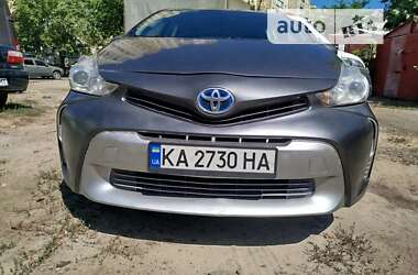 Хетчбек Toyota Prius 2017 в Києві