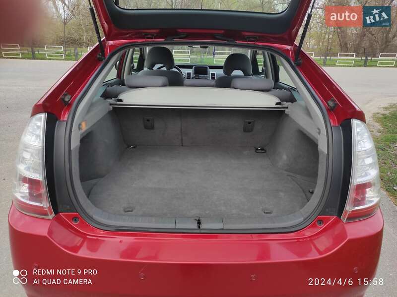 Хетчбек Toyota Prius 2008 в Горішніх Плавнях