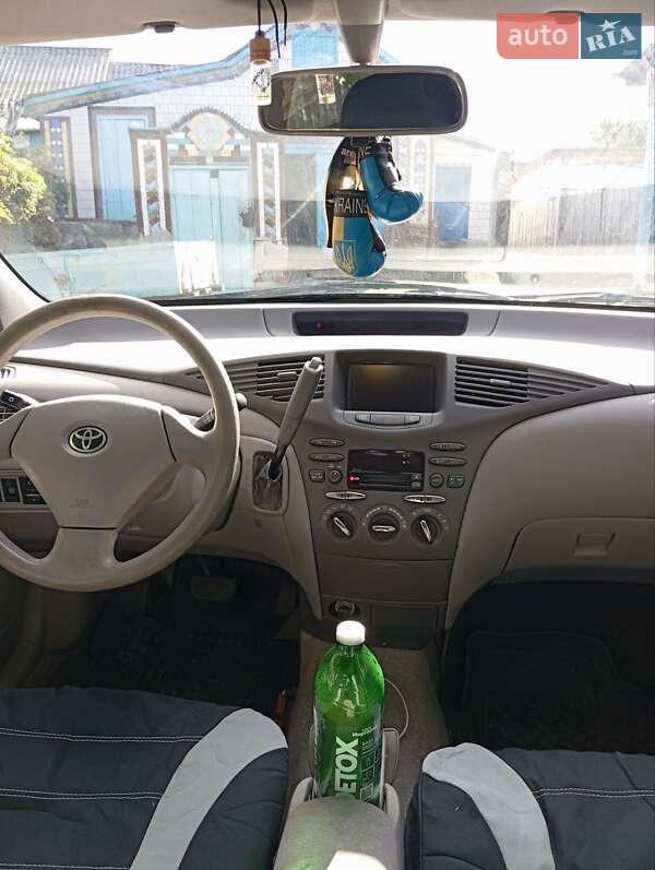 Седан Toyota Prius 2001 в Маньківці