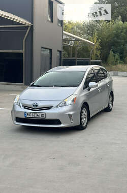 Хетчбек Toyota Prius 2014 в Києві