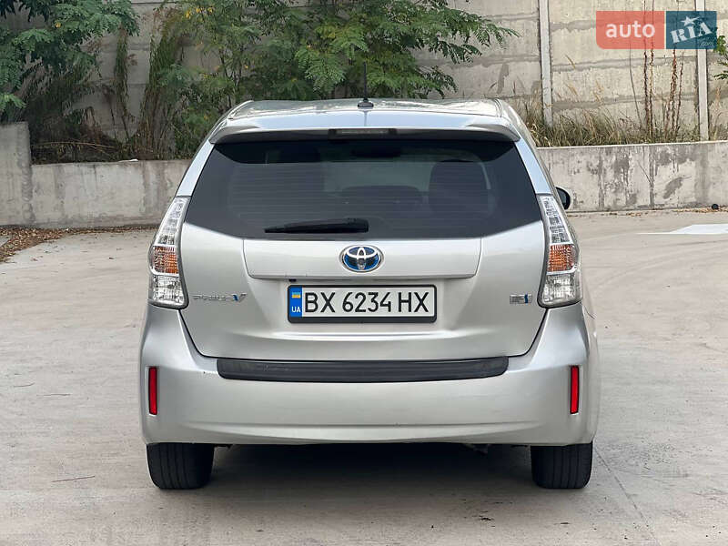 Хетчбек Toyota Prius 2014 в Києві