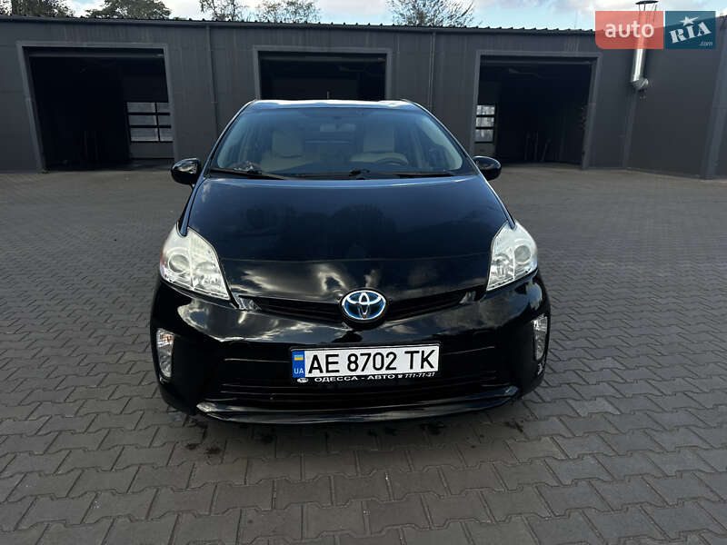 Хэтчбек Toyota Prius 2014 в Каменском фото 2 Хэтчбек Toyota Prius 2014 в Каменском