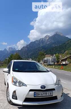 Хетчбек Toyota Prius 2013 в Києві