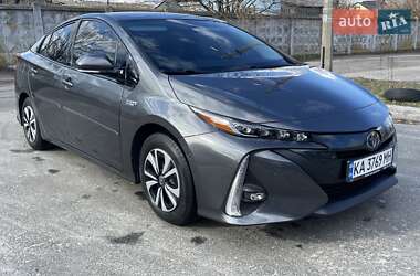 Хэтчбек Toyota Prius 2017 в Киеве