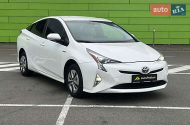 Хэтчбек Toyota Prius 2016 в Киеве