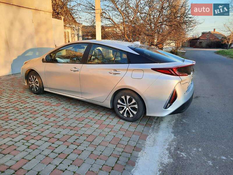 Хетчбек Toyota Prius 2021 в Одесі