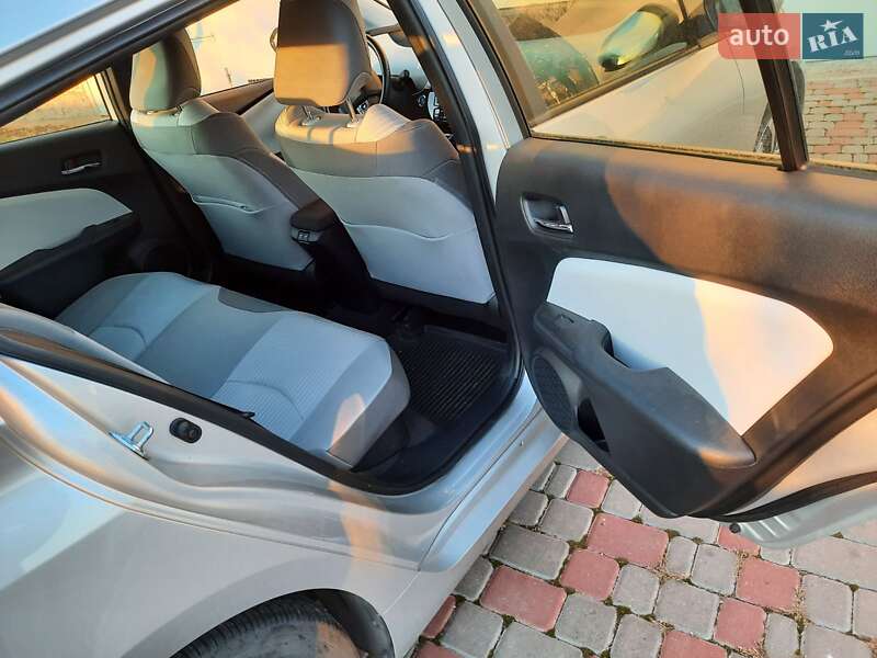 Хетчбек Toyota Prius 2021 в Одесі