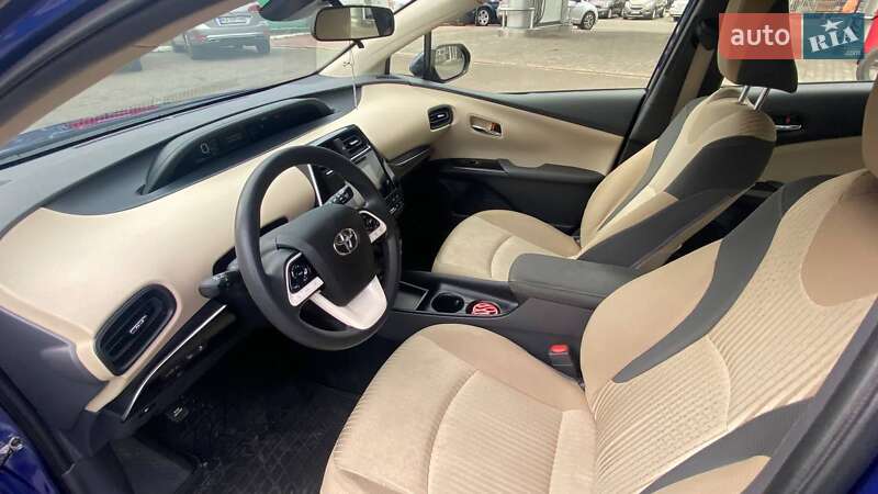 Хэтчбек Toyota Prius 2017 в Одессе