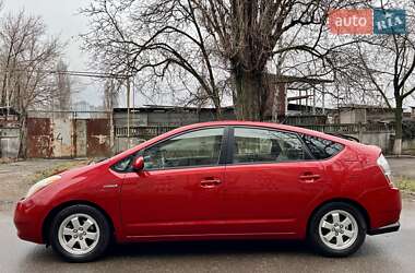 Хэтчбек Toyota Prius 2009 в 