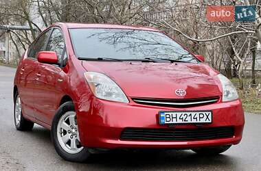 Хэтчбек Toyota Prius 2009 в 