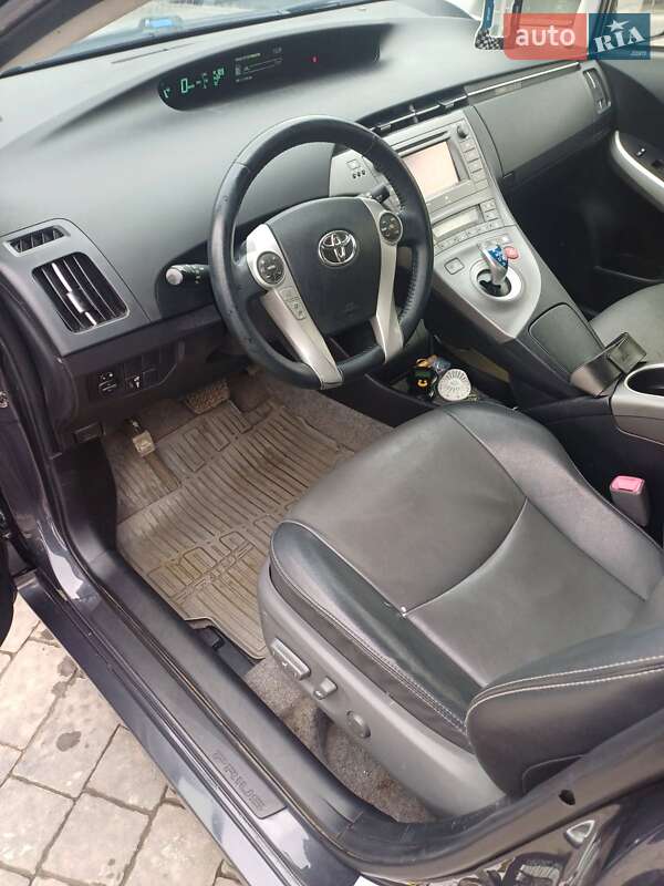 Хэтчбек Toyota Prius 2013 в Ивано-Франковске