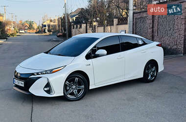 Хэтчбек Toyota Prius 2017 в Киеве