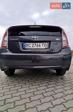 Хетчбек Toyota Prius 2015 в Львові