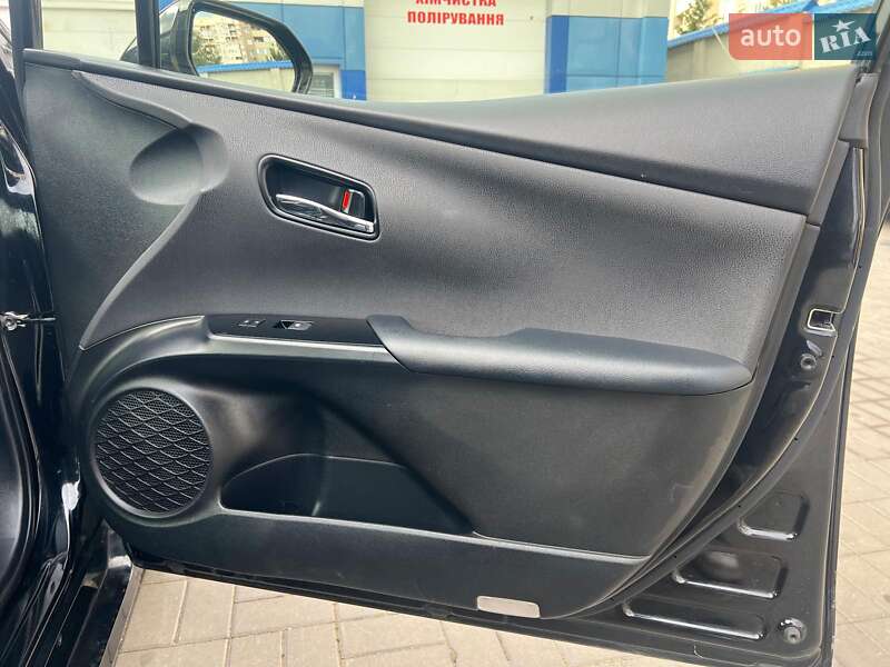 Хетчбек Toyota Prius 2016 в Одесі фото 20 Хетчбек Toyota Prius 2016 в Одесі