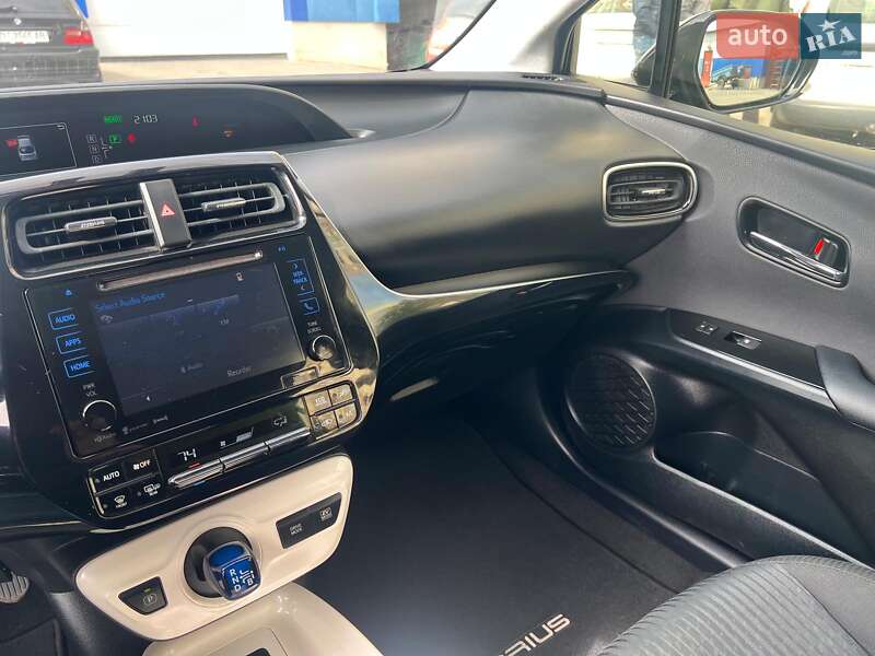 Хетчбек Toyota Prius 2016 в Одесі фото 34 Хетчбек Toyota Prius 2016 в Одесі