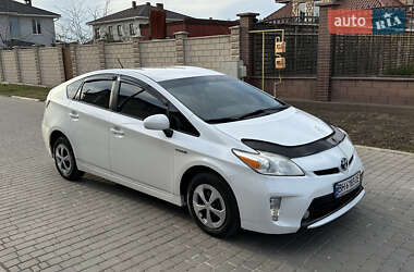 Хэтчбек Toyota Prius 2012 в 