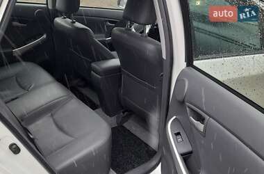 Хетчбек Toyota Prius 2010 в 