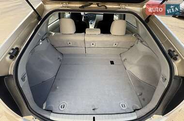 Хэтчбек Toyota Prius 2011 в 