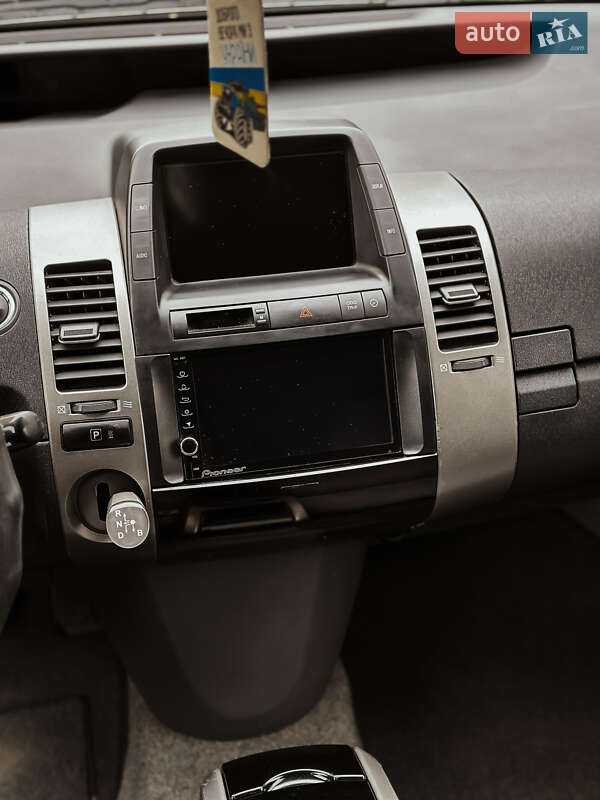Хэтчбек Toyota Prius 2007 в Николаеве