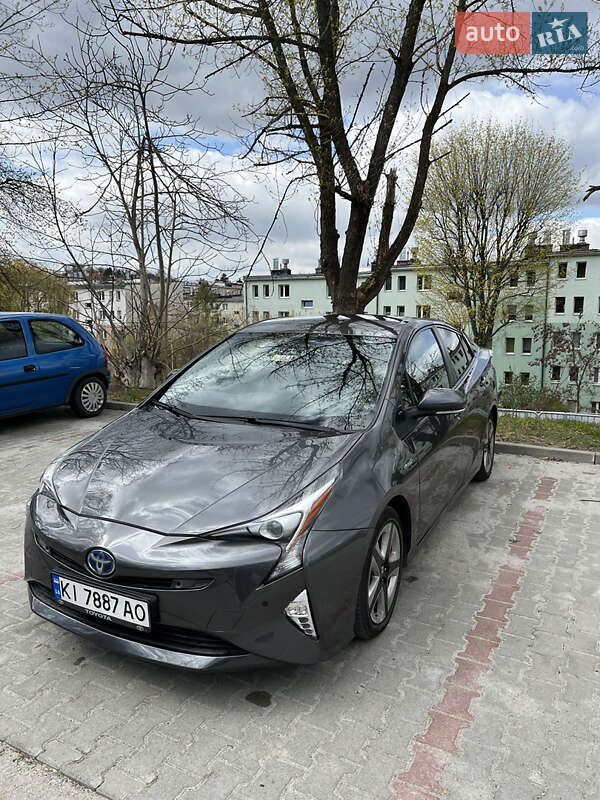 Toyota Prius 2015