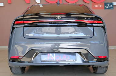 Хэтчбек Toyota Prius 2024 в 