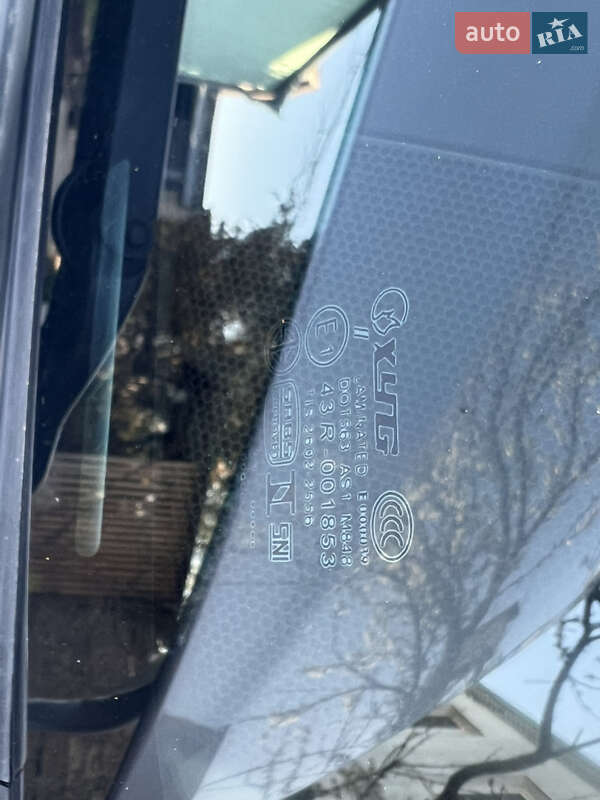 Хетчбек Toyota Prius 2014 в Дніпрі