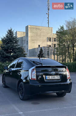 Хетчбек Toyota Prius 2013 в 