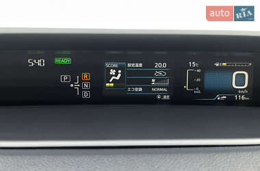 Хетчбек Toyota Prius 2017 в 