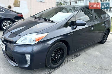 Хетчбек Toyota Prius 2012 в 