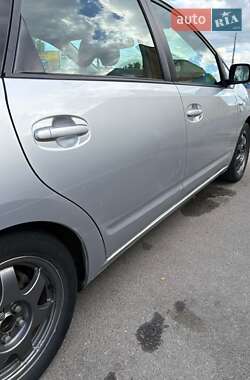 Хетчбек Toyota Prius 2008 в 