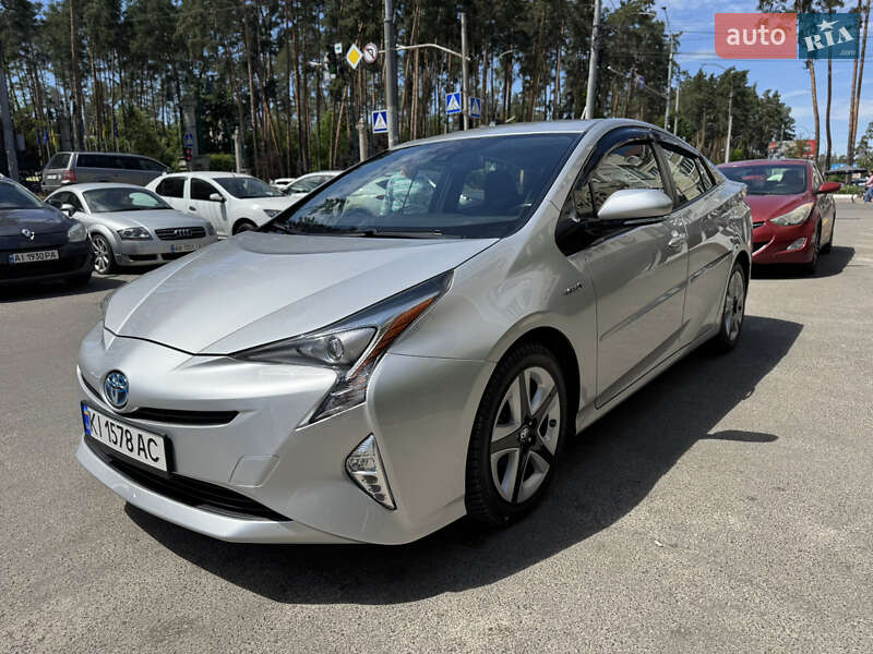 Toyota Prius 2016