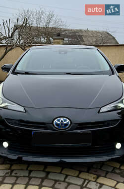 Хэтчбек Toyota Prius 2021 в 