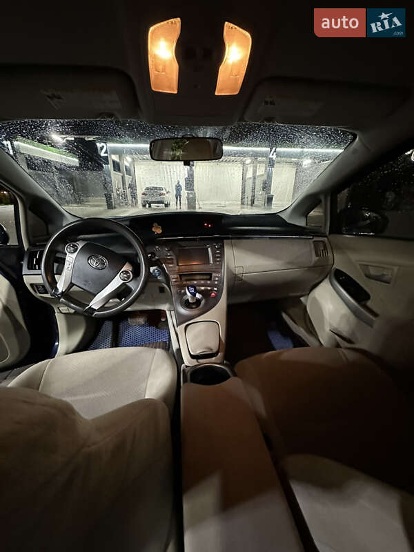 Хетчбек Toyota Prius 2013 в Харкові