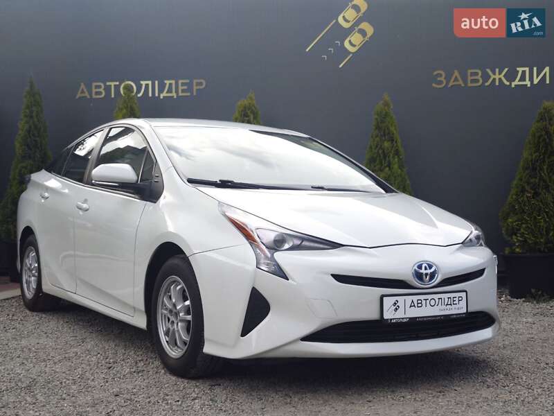 Хэтчбек Toyota Prius 2016 в Одессе