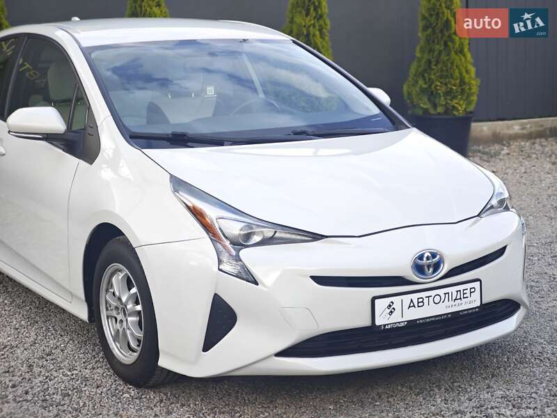 Хэтчбек Toyota Prius 2016 в Одессе