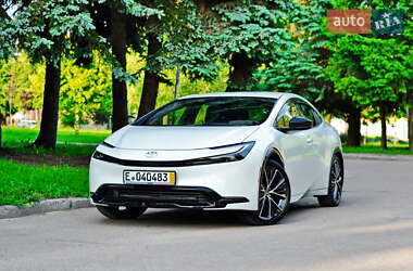 Хэтчбек Toyota Prius 2024 в Житомире