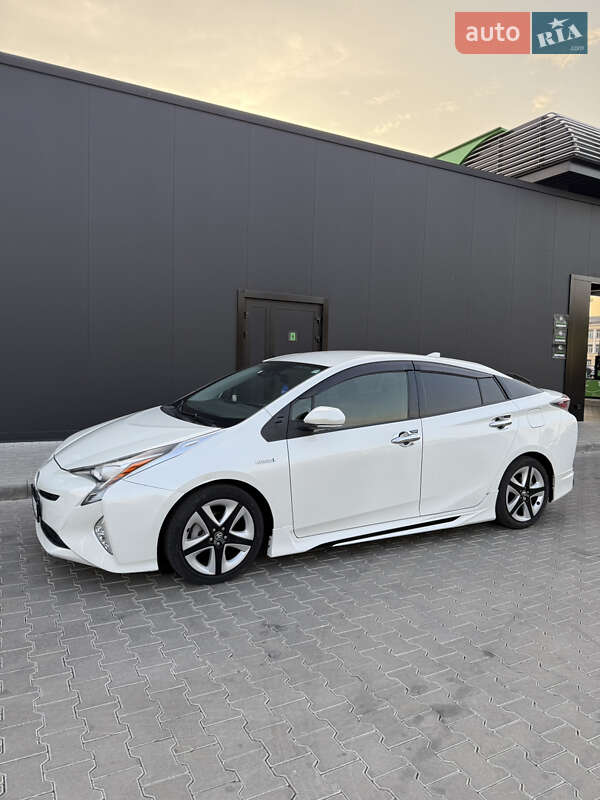 Toyota Prius 2016