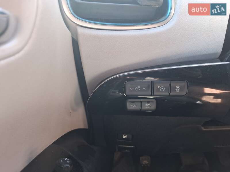 Хэтчбек Toyota Prius 2017 в Одессе