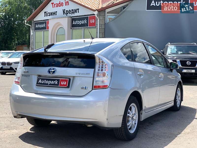 Хэтчбек Toyota Prius 2010 в Виннице