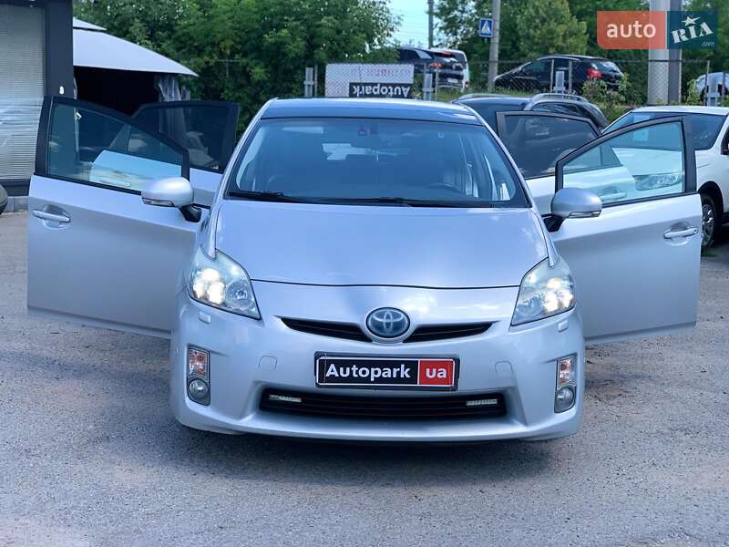 Хэтчбек Toyota Prius 2010 в Виннице
