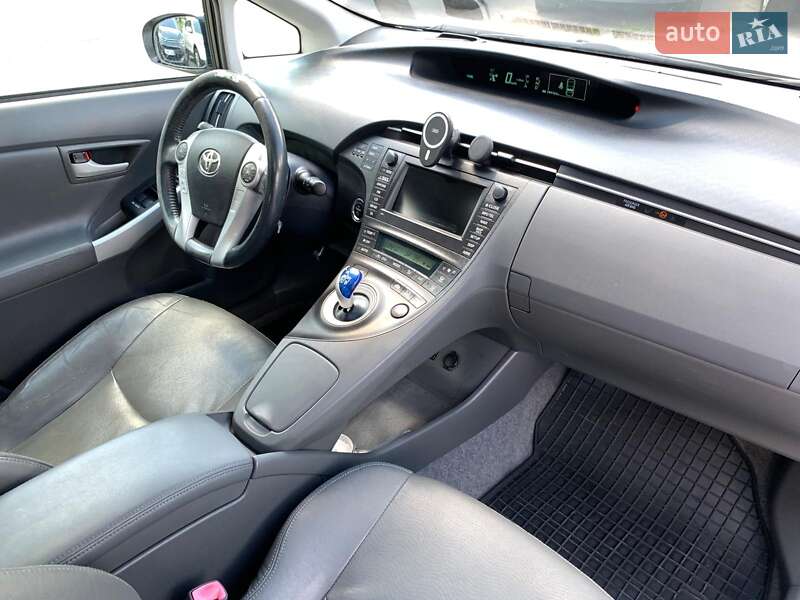 Хэтчбек Toyota Prius 2010 в Виннице