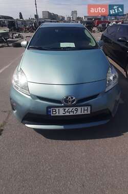 Хэтчбек Toyota Prius 2015 в Кременчуге
